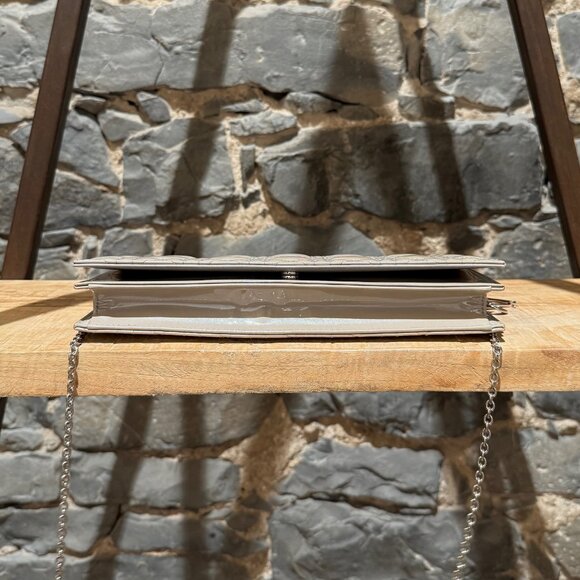 Christian Dior Pearl Grey Patent Cannage Chain Clutch - Picture 7 of 16